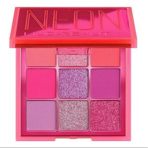 Huda Neon Obsessions Pink palette